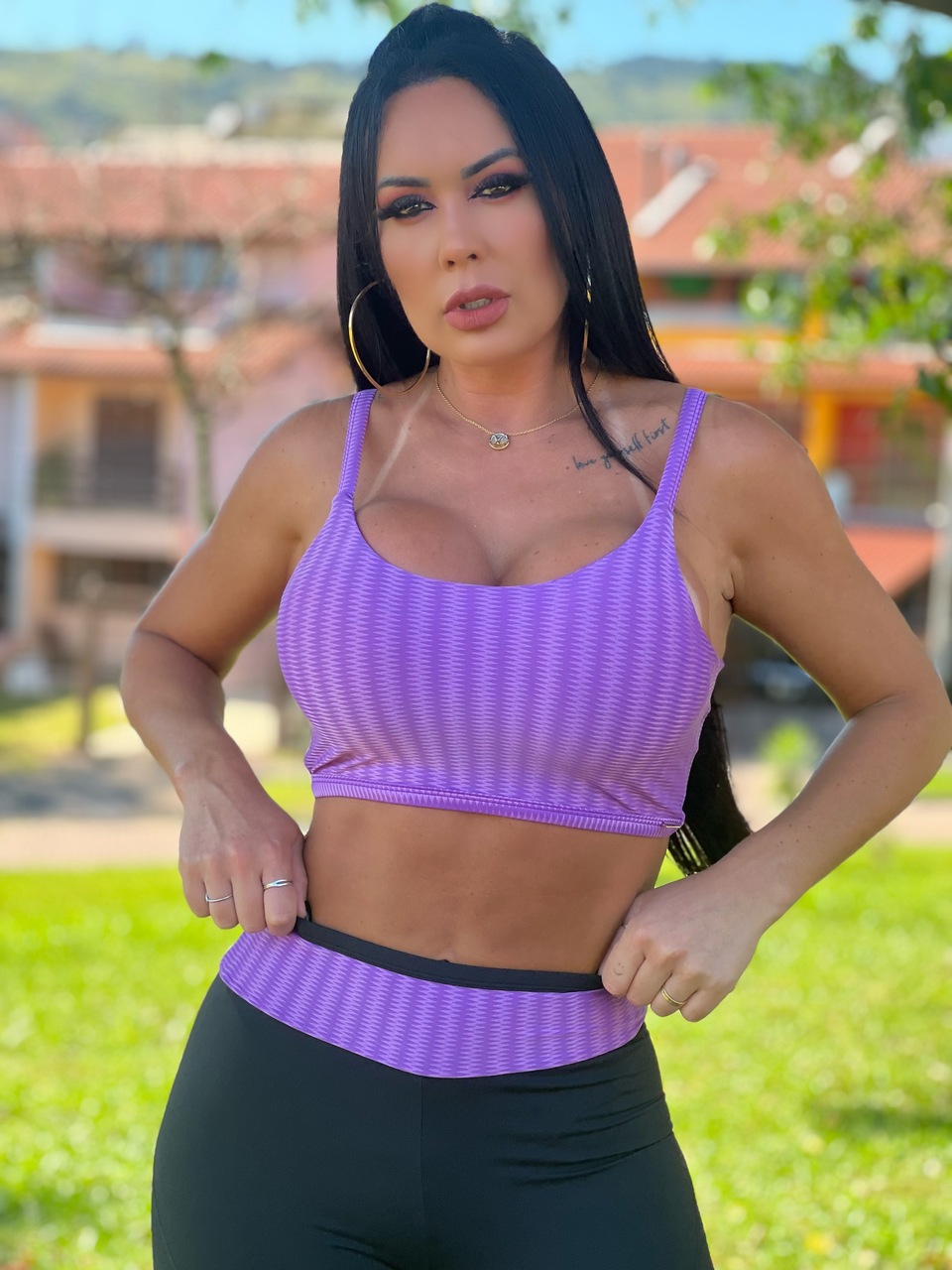 Macacão fitness com Empina Bumbum Azul com Elástico Neon - Claudia